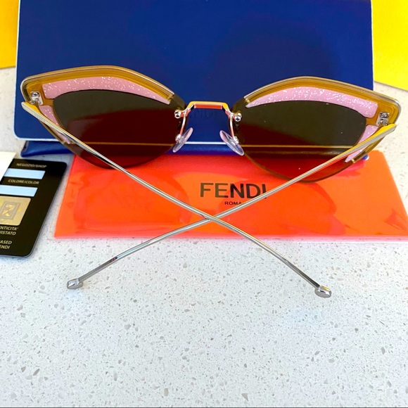 ✨MINE✨Fendi cat-eye glitter sunglasses - Picture 6 of 9